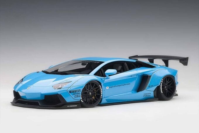Lamborghini Aventador Liberty Walk