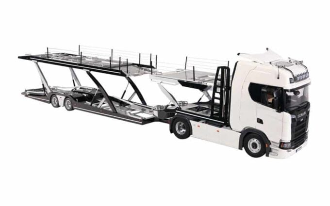 Scania 730S V8 + Lohr car transporter