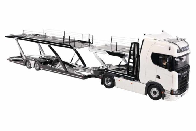 Scania 730S V8 avec remorque Lohr