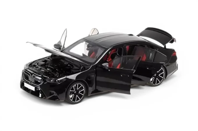 BMW M5 (G90)