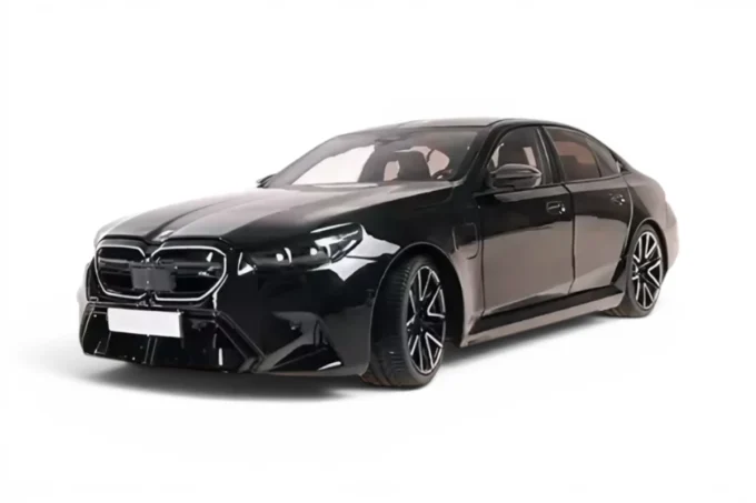 BMW M5 (G90) - Image 2