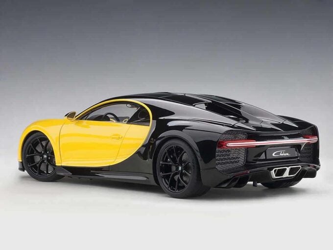 Bugatti Chiron – Image 2