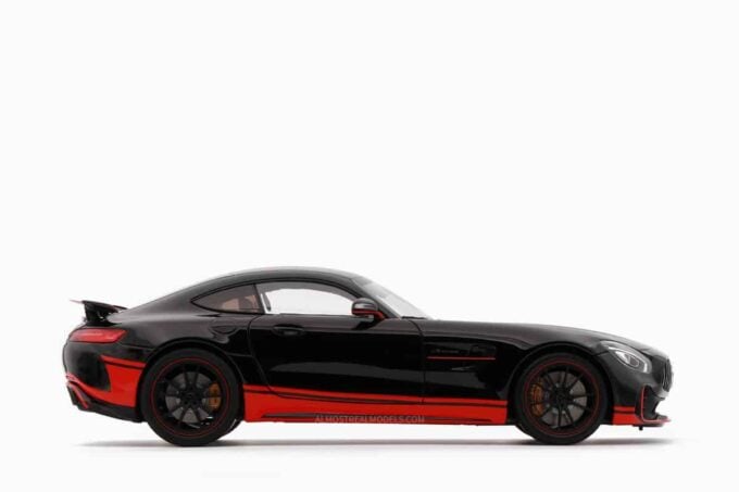 Mercedes-AMG GT-R - Image 3
