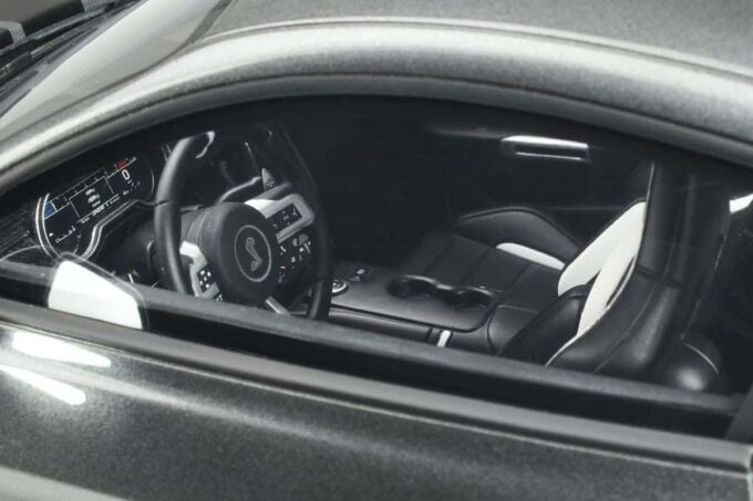 Ford Mustang Shelby GT500 – Image 10