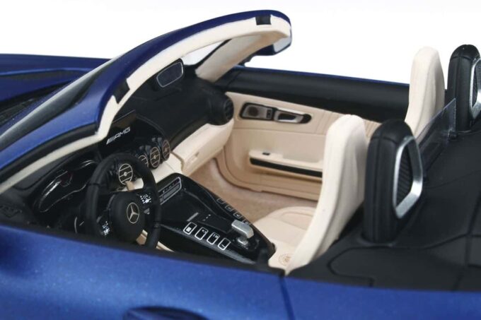 Mercedes-AMG GT R Roadster – Image 10
