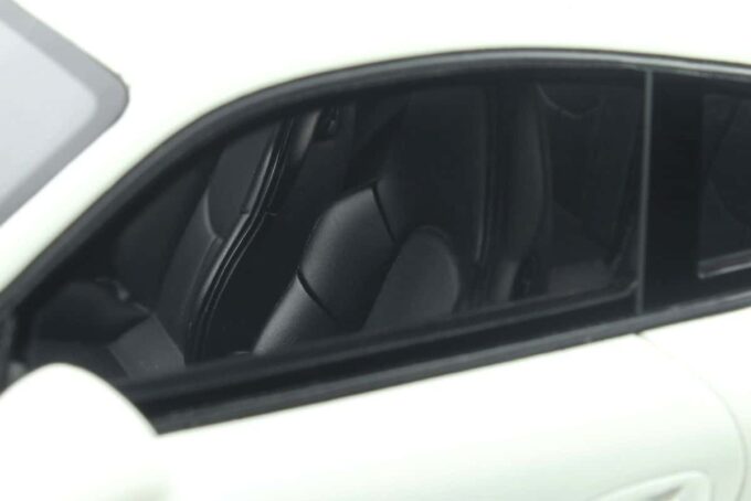 Porsche 911 (997.2) GTS – Image 10