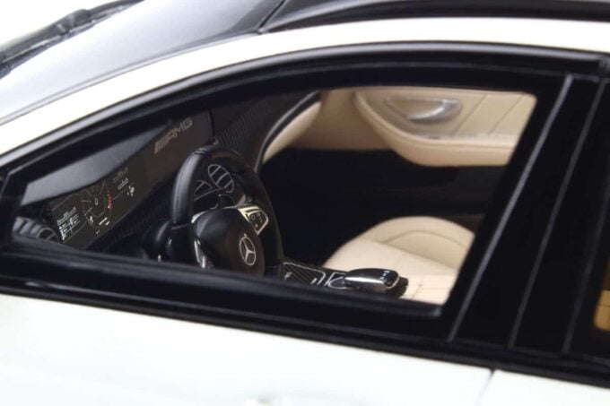 Mercedes-AMG E 63 S Break – Image 10