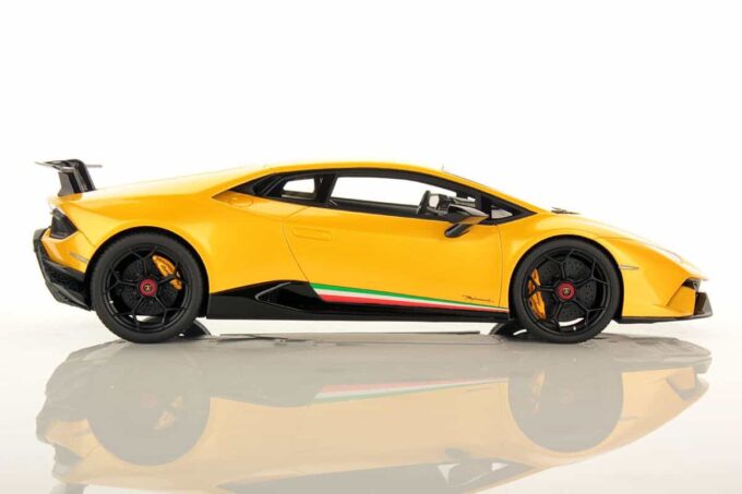 Lamborghini Huracán Performante - Image 3