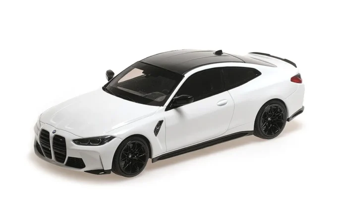 BMW M4 (G82)
