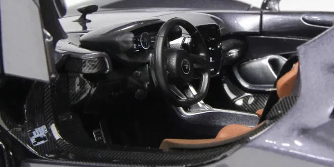 McLaren Elva - Image 4