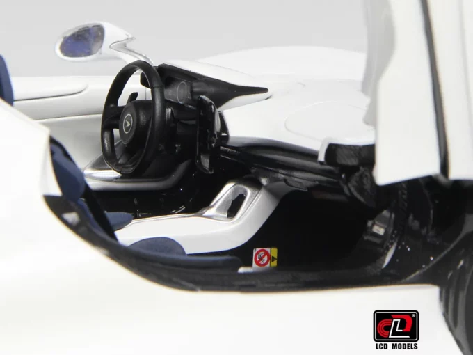 McLaren Elva - Image 5