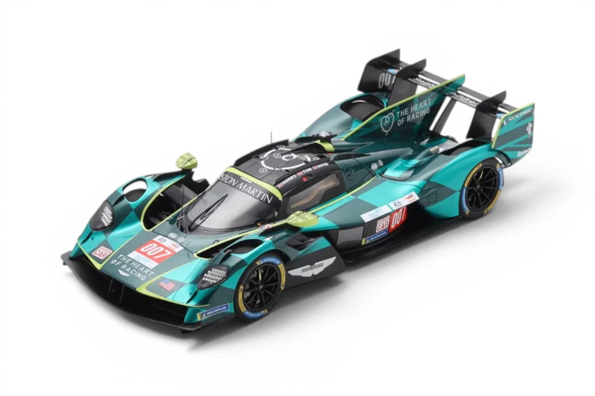 Aston Martin Valkyrie #007 (24h Le Mans 2025) 1:18 model car Spark