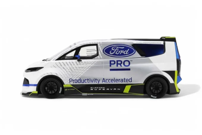 Ford Transit SuperVan 4 2000hp - Image 4