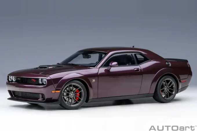 Dodge Challenger R/T Scat Pack Widebody