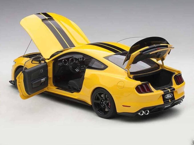 Ford Mustang Shelby GT350R – Image 3