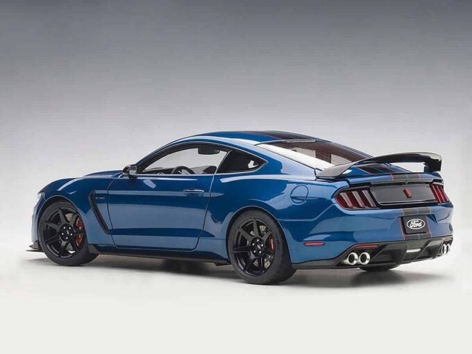 Ford Mustang Shelby GT350R – Image 2