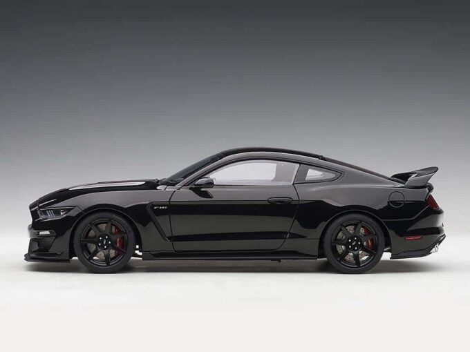 Ford Mustang Shelby GT350R – Image 4