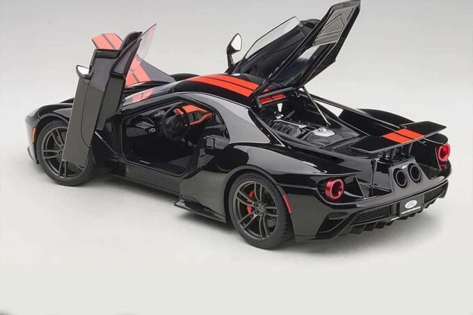 Ford GT - Image 3