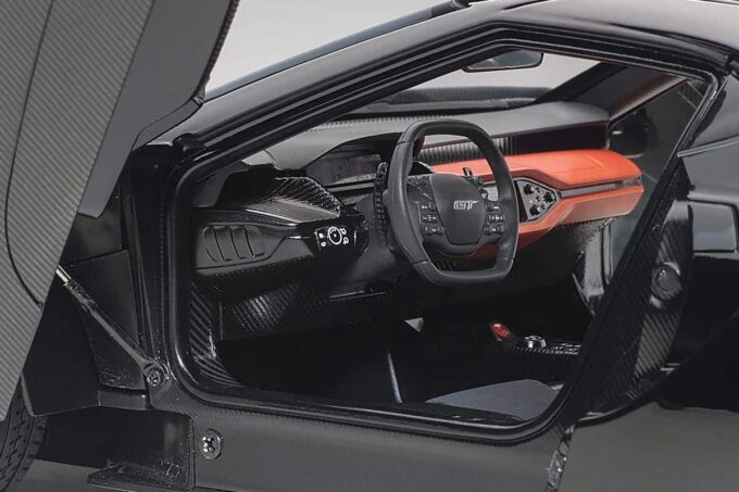 Ford GT - Image 4