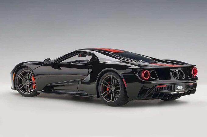 Ford GT - Image 2