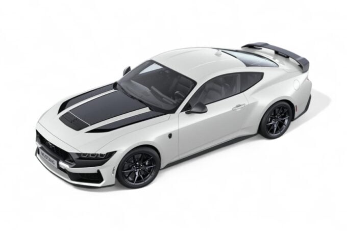 Ford Mustang Dark Horse