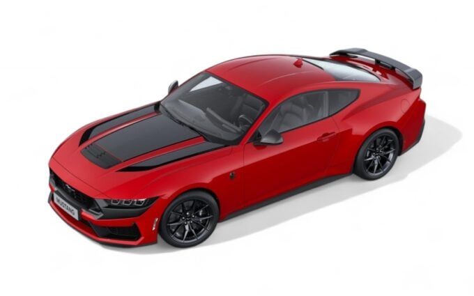 Ford Mustang Dark Horse