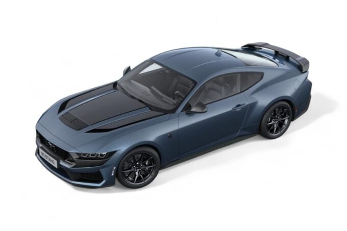 Ford Mustang Dark Horse