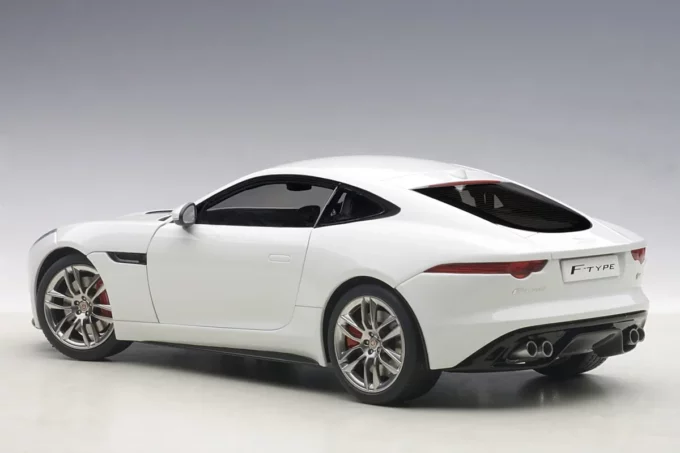 Jaguar F-Type R Coupe - Image 2