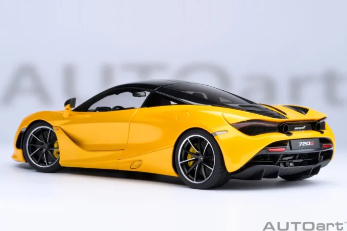 McLaren 720S - Image 2