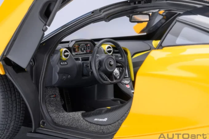 McLaren 720S - Image 4