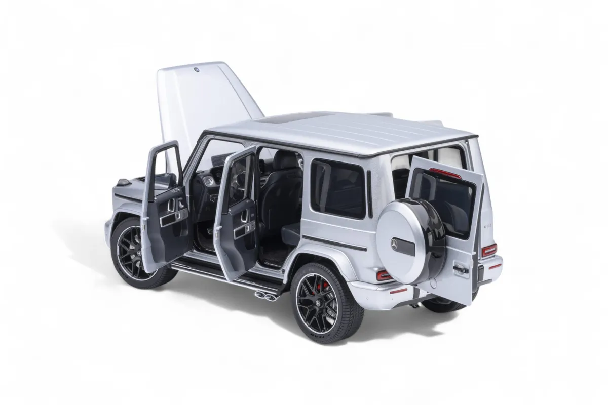 メルセデスAMG G63 AUTOartモデルカー 1/18 新品同様程度 Mercedes-AMG G63 2019 (Iridium Silver) | AUTOart