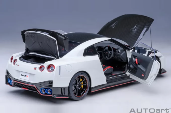 Nissan Skyline GT-R (R35) Nismo 2022 Special Edition – Image 2