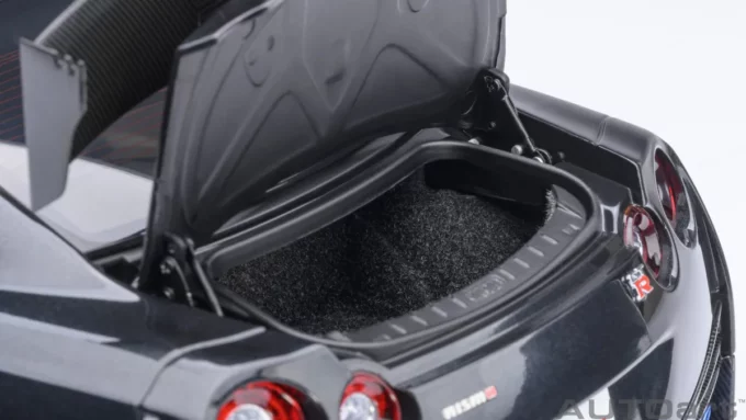 Nissan Skyline GT-R (R35) Nismo 2022 Special Edition – Image 7