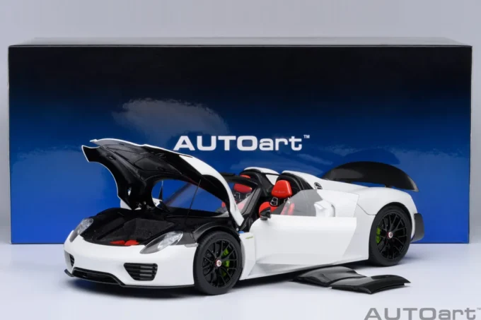 Porsche 918 Spyder Weissach Package – Image 17