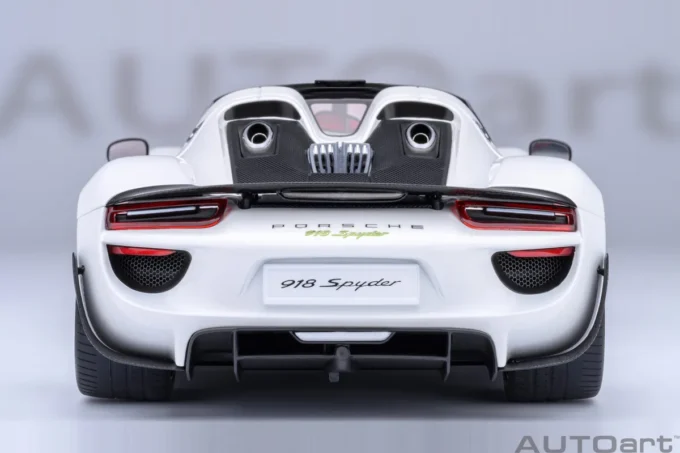 Porsche 918 Spyder Weissach Package – Image 13