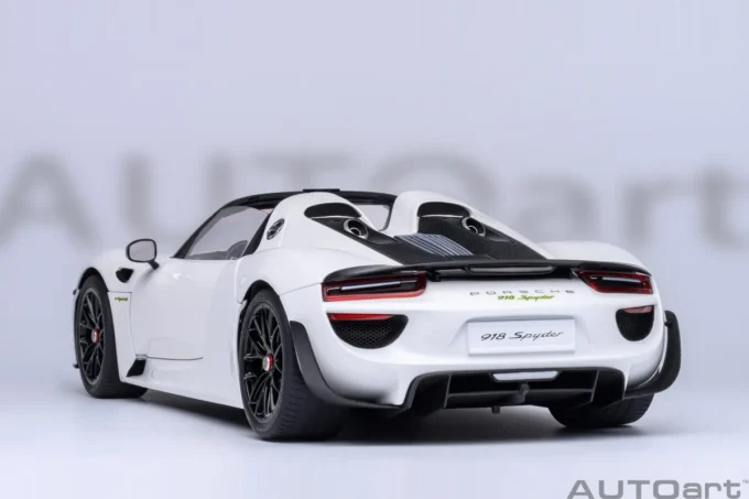 Porsche 918 Spyder Weissach Package – Image 16