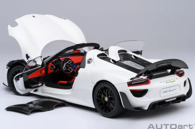 Porsche 918 Spyder Weissach Package – Image 3