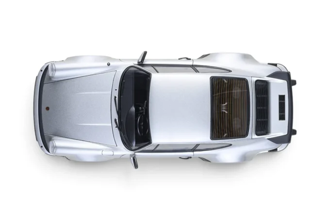 Porsche 911 (930) Turbo 3.0 - Image 14