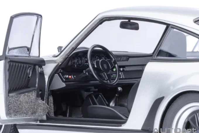 Porsche 911 (930) Turbo 3.0 - Image 5