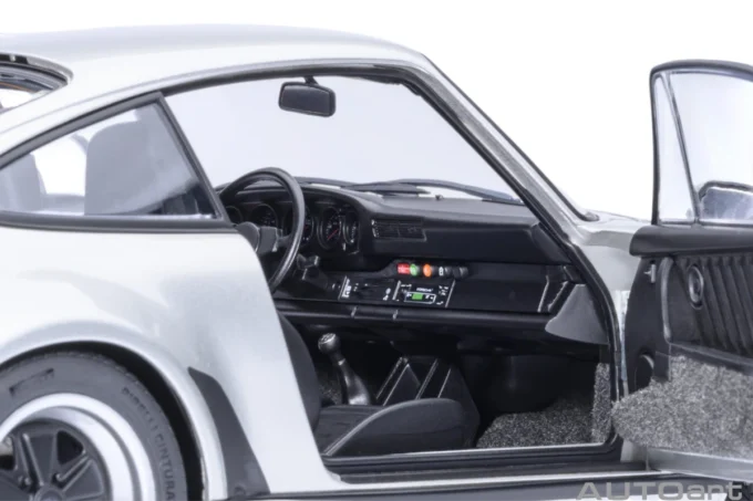 Porsche 911 (930) Turbo 3.0 - Image 6