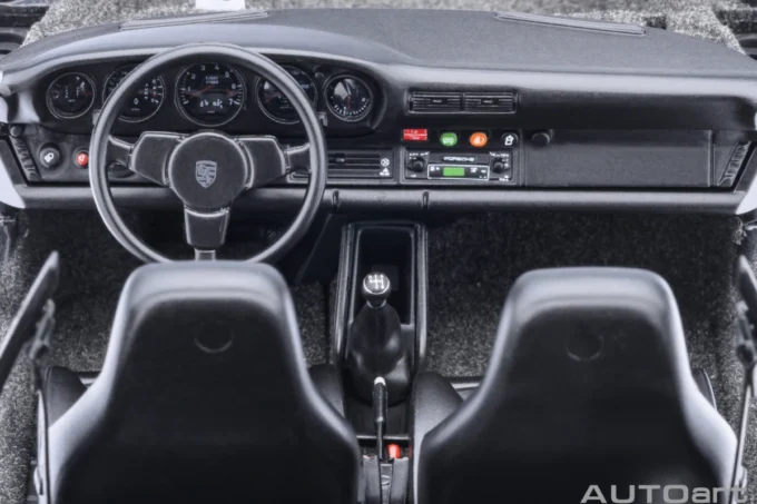 Porsche 911 (930) Turbo 3.0 - Image 10