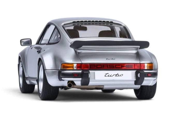 Porsche 911 (930) Turbo 3.0 - Image 16