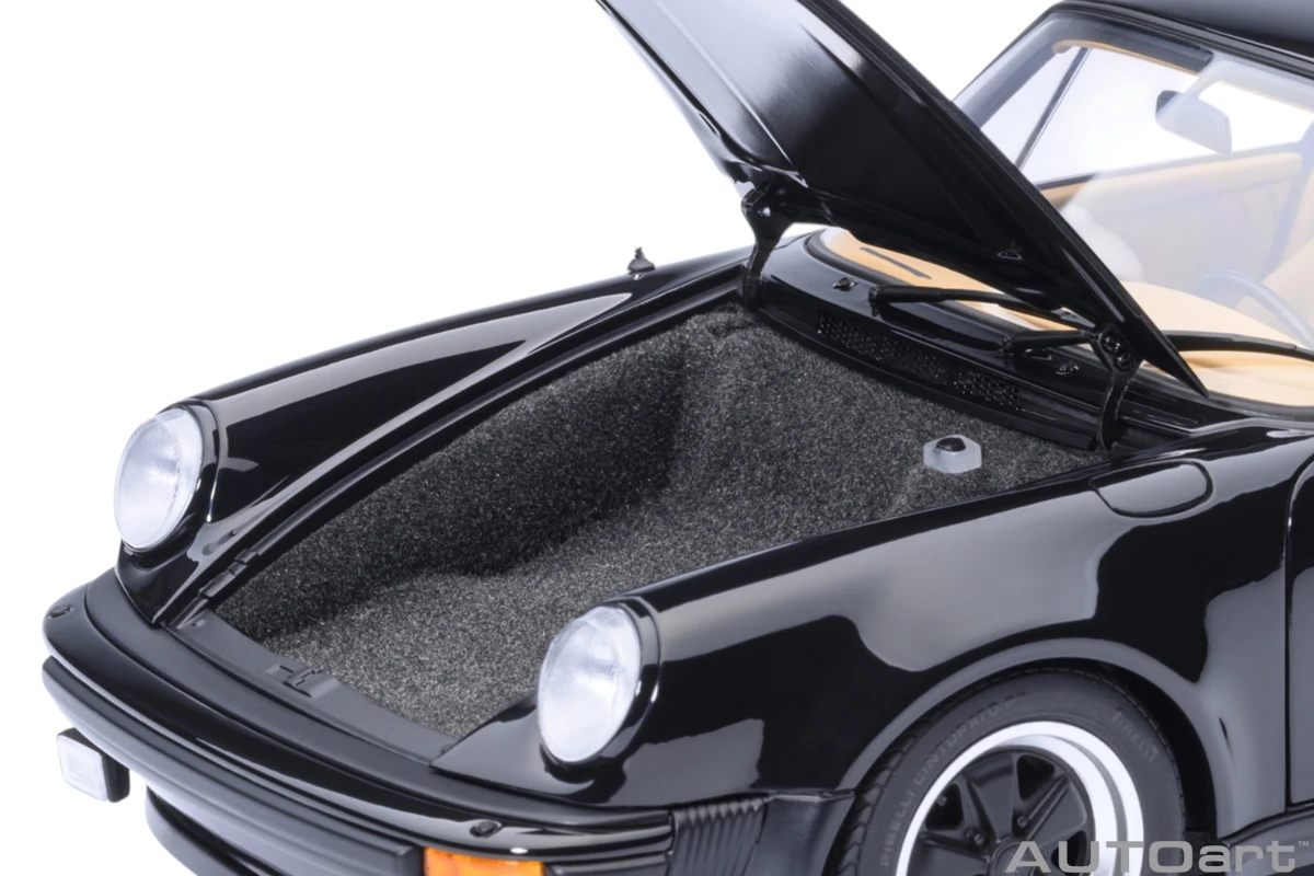 Porsche 911 (930) Turbo 3.0 1:18 model car AUTOart, Pre-orders