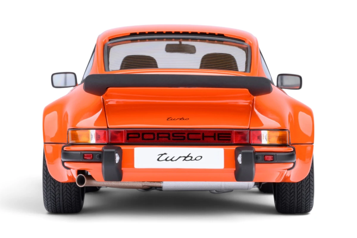 Porsche 911 (930) Turbo 3.0 1:18 model car AUTOart, Pre-orders