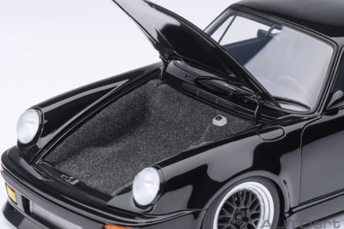 Porsche 911 (930) Turbo Wangan Midnight « Blackbird » – Image 6