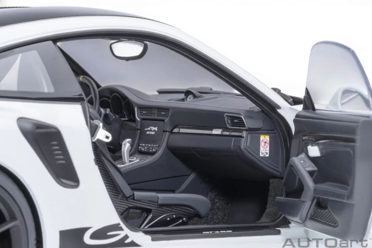 Porsche 911 (991.2) GT3 RS Weissach Package - Image 5