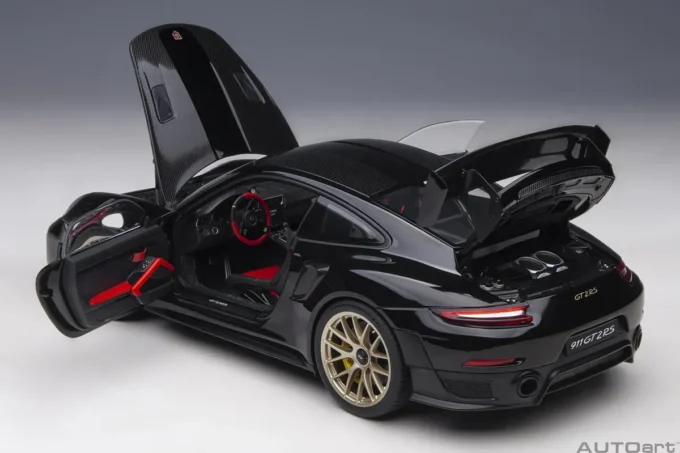 Porsche 911 (991.2) GT2 RS Weissach Package – Image 3