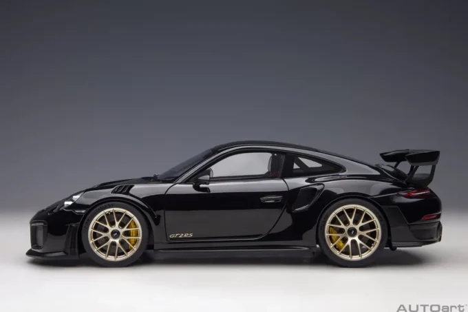Porsche 911 (991.2) GT2 RS Weissach Package – Image 11