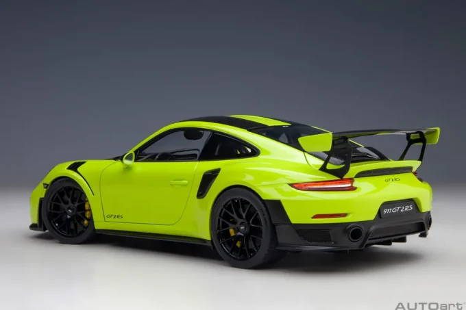 Porsche 911 (991.2) GT2 RS Weissach Package – Image 2