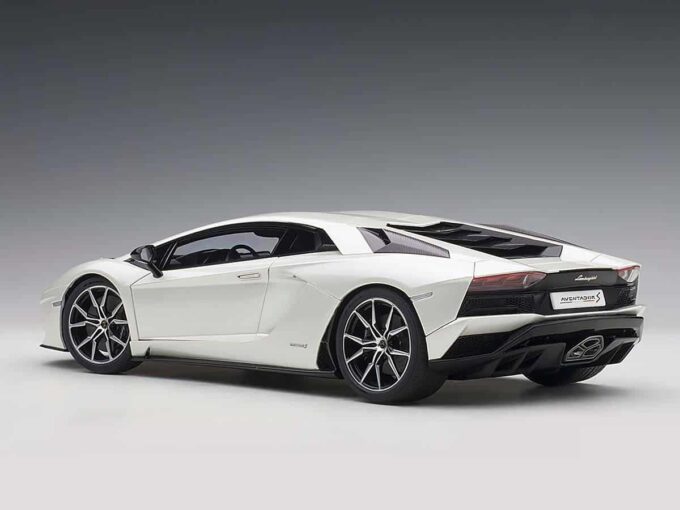 Lamborghini Aventador S – Image 4